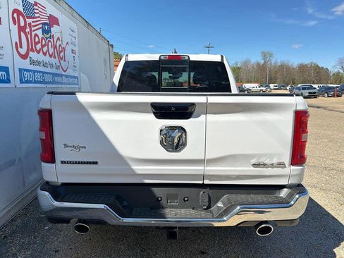 New 2026 RAM 1500 4x4 Crew Cab image 4