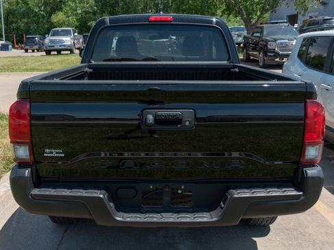 Used 2023 Toyota Tacoma SR RWD image 6