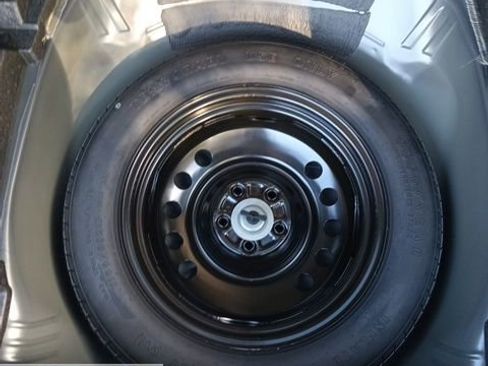 Certified 2025 Subaru Outback Onyx Edition image 35