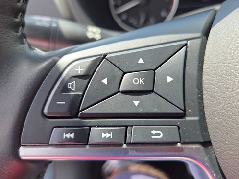 Used 2025 Nissan Sentra SV w/ All-Weather Package FWD image 23