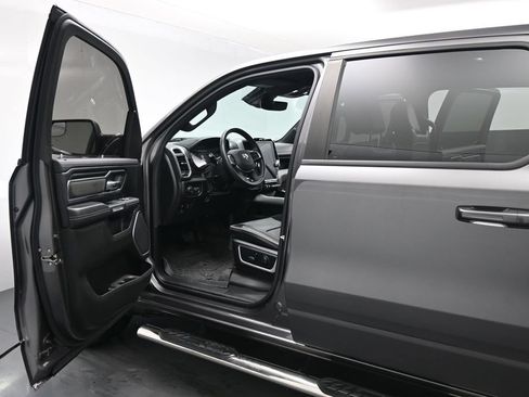 Used 2023 RAM 1500 Laramie AWD/4WD image 9