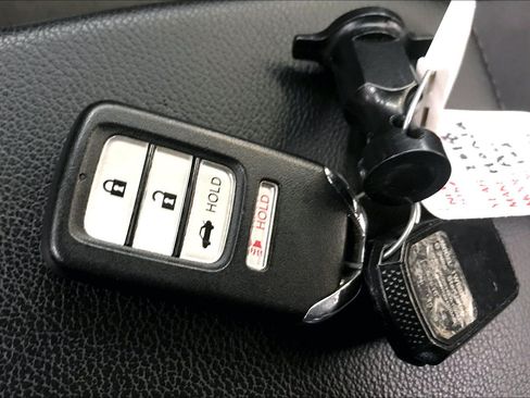 Used 2018 Honda Accord Sport image 12