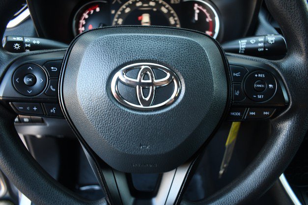 Certified 2024 Toyota RAV4 LE AWD/4WD image 30