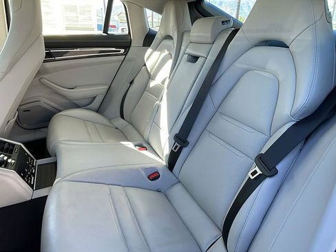 Used 2022 Porsche Panamera Platinum Edition image 16