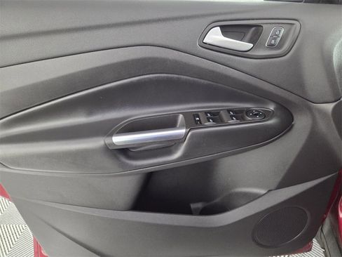 Used 2018 Ford Escape SEL w/ Ford Safe & Smart Package image 32