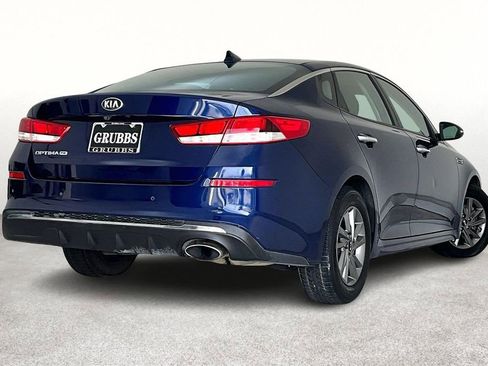 Used 2020 Kia Optima LX image 2