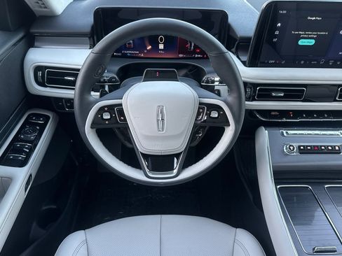 New 2026 Lincoln Aviator AWD w/ Jet Appearance Package image 12