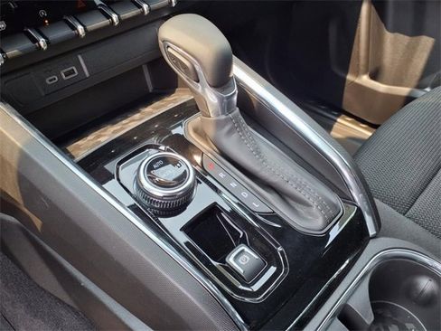 New 2025 GMC Canyon Elevation image 14