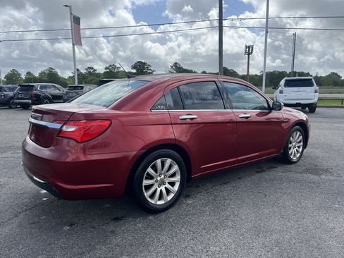 Used 2014 Chrysler 200 Limited w/ Sun/Sound Group image 2