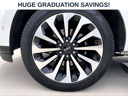 Used 2024 Lincoln Navigator L Reserve AWD/4WD image 10