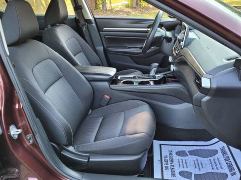 Used 2023 Nissan Altima 2.5 SV image 16