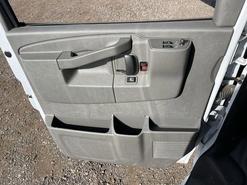 New 2025 GMC Savana 2500 Extended w/ Driver Convenience Package image 22