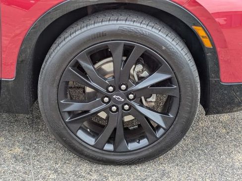 Used 2019 Chevrolet Blazer RS w/ Sun and Wheels Package FWD image 11
