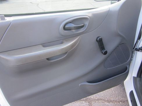 Used 2002 Ford F150 XL RWD image 11
