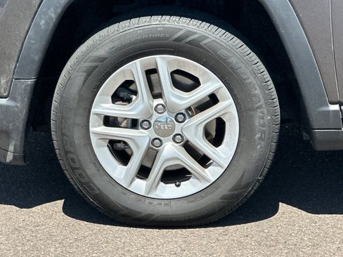 Used 2018 Jeep Compass Sport FWD image 24