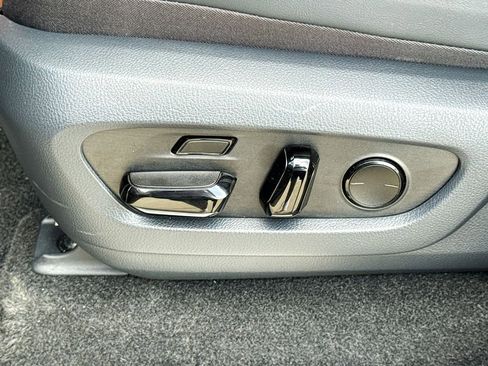 Used 2024 Lexus GX 550 w/ Accessory Package (2T) image 15