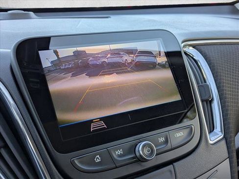 Used 2019 Chevrolet Malibu LT w/ Driver Confidence Package image 13