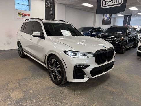 Used 2019 BMW X7 xDrive50i w/ Luxury Seating Package AWD/4WD image 4