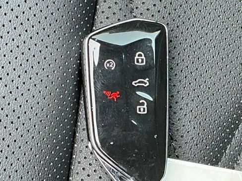 Certified 2024 Volkswagen Atlas Cross Sport SE w/ Panoramic Sunroof Package FWD image 34