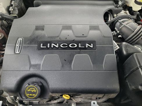 Used 2017 Lincoln MKX Select w/ Cargo Utility Package FWD image 30