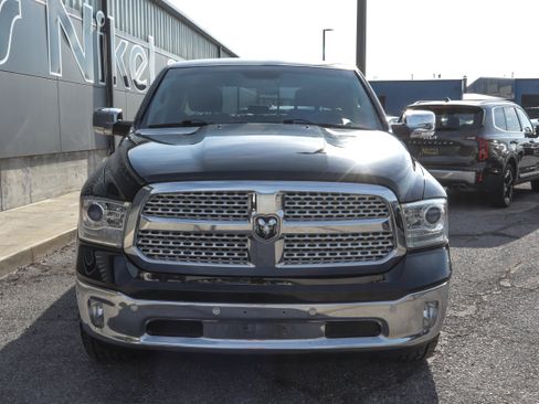 Used 2016 RAM 1500 Laramie w/ Convenience Group AWD/4WD image 2
