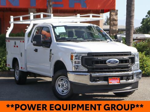 Used 2020 Ford F250 XL w/ Power Equipment Group AWD/4WD image 2