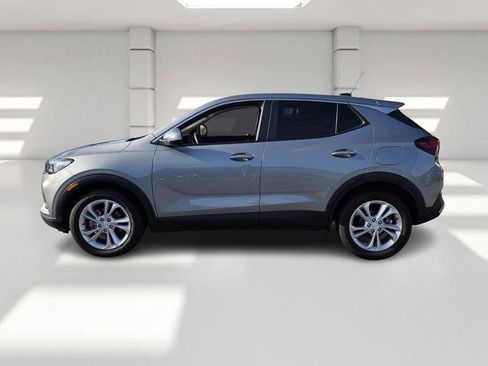 Used 2023 Buick Encore GX Preferred FWD image 2
