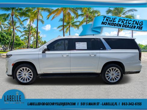 Used 2022 Cadillac Escalade ESV Luxury RWD image 6