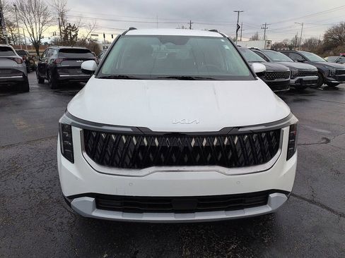 New 2026 Kia Carnival EX FWD image 3