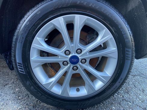 Used 2017 Ford Escape SE image 30