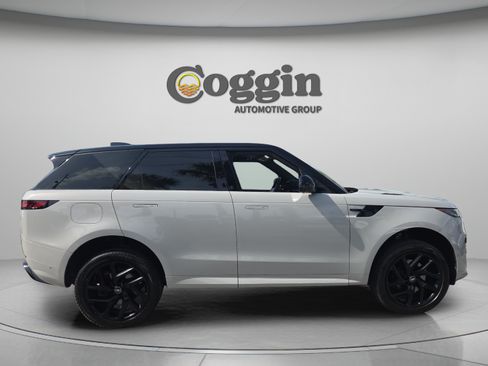 Used 2023 Land Rover Range Rover Sport SE Dynamic AWD/4WD image 6
