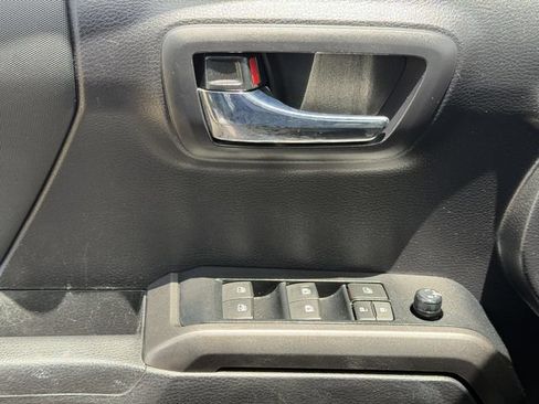 Used 2021 Toyota Tacoma TRD Pro AWD/4WD image 25