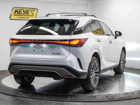 Used 2024 Lexus RX 350 Premium Plus w/ Convenience Package FWD image 4