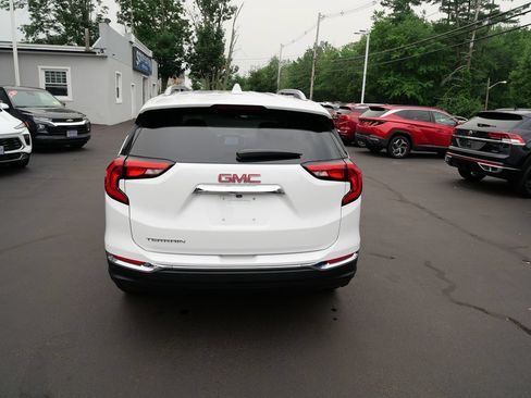 Used 2020 GMC Terrain SLT w/ Preferred Package FWD image 4
