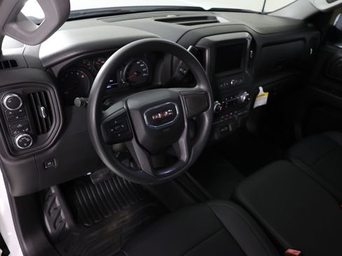 Used 2021 GMC Sierra 2500 4x4 Crew Cab w/ Convenience Package image 17