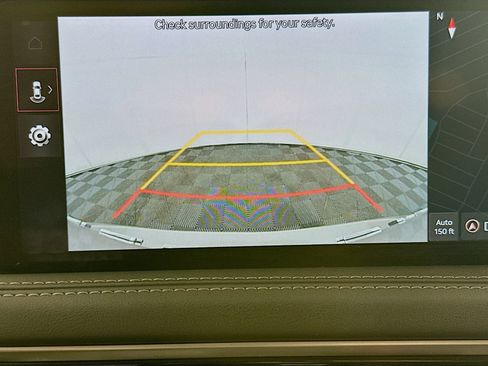 Used 2025 Genesis G70 2.5T image 23