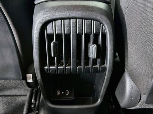 Used 2025 Hyundai Kona SEL FWD image 28