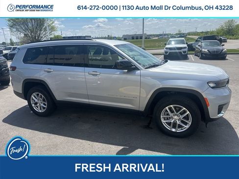 Used 2024 Jeep Grand Cherokee L Laredo w/ Luxury Tech Group I image 3