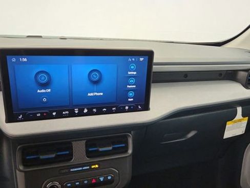 New 2025 Ford Maverick XLT w/ XLT Luxury Package image 15