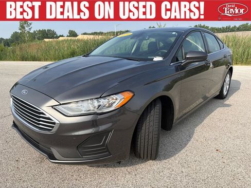 Used 2020 Ford Fusion SE FWD image 8