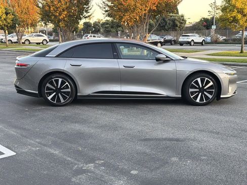 Used 2024 Lucid Air Pure image 3