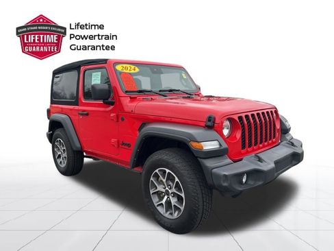 Used 2024 Jeep Wrangler Sport AWD/4WD image 7