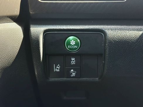 Used 2016 Honda Accord Sport image 19