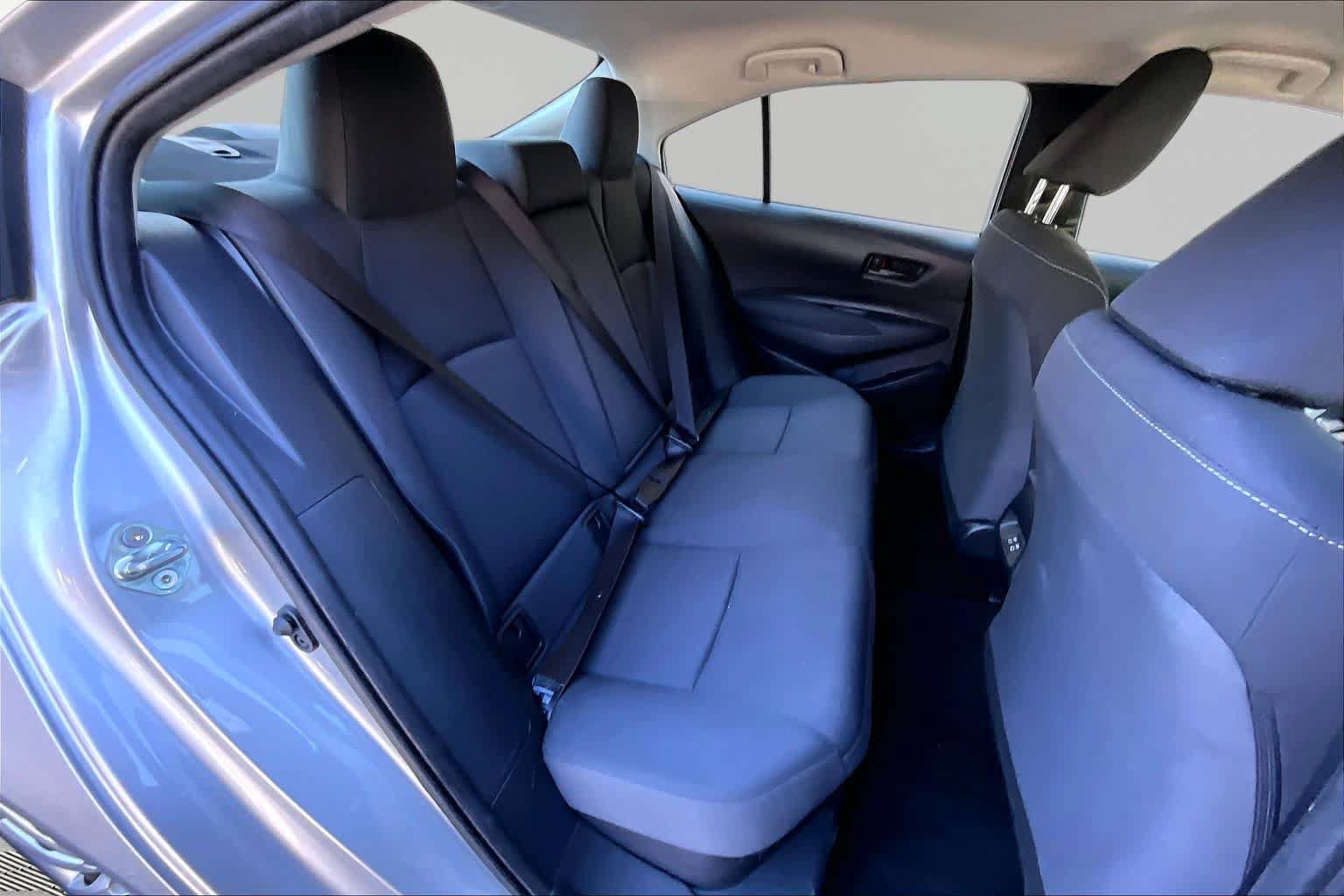 Used 2025 Toyota Corolla LE FWD image 20