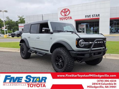 Used 2021 Ford Bronco First Edition AWD/4WD image 1