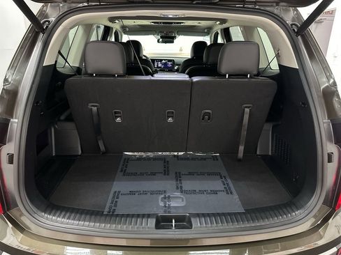 Used 2025 Kia Telluride S image 40