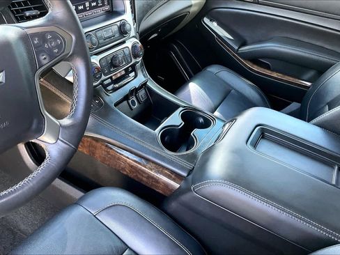 Used 2018 Chevrolet Tahoe LT RWD image 17