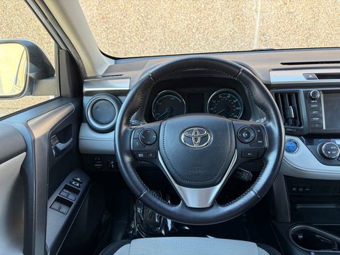Used 2016 Toyota RAV4 XLE image 33