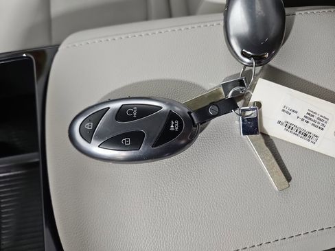 Certified 2025 Hyundai Tucson Limited image 31