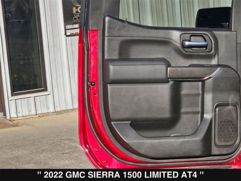 Used 2022 GMC Sierra 1500 AT4 w/ AT4 Preferred Package image 18